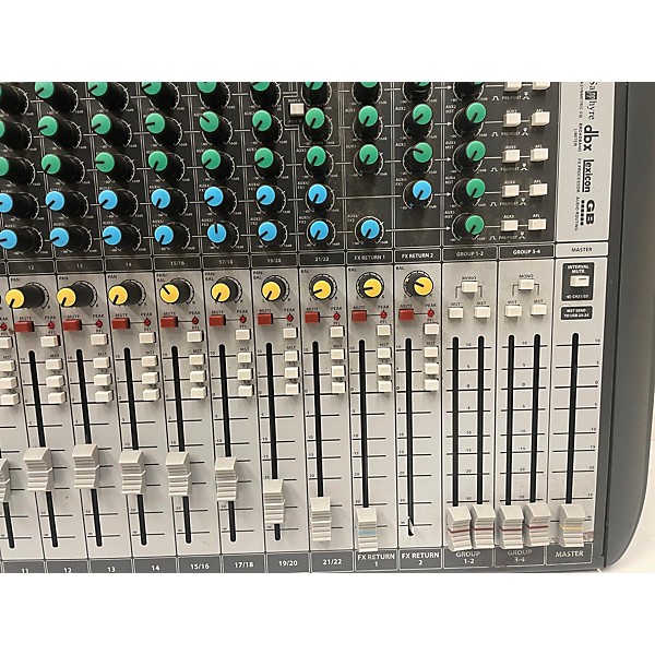 Used Soundcraft Signature 22 Powered Mixer