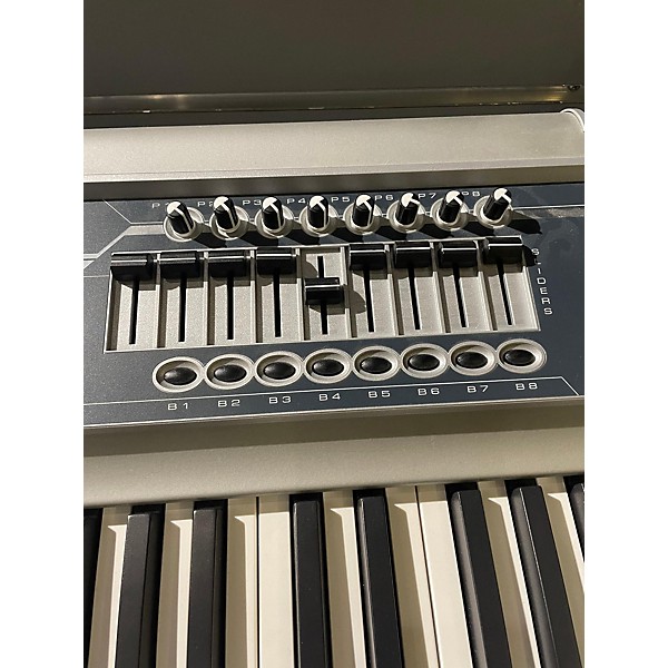 Used Studiologic Vmk188 MIDI Controller