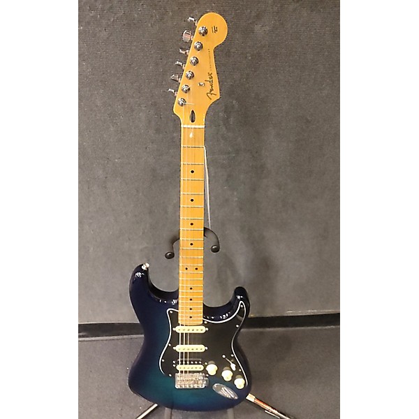 Used Fender Used Fender Player Stratocaster Trans Blue Solid Body Electric Guitar