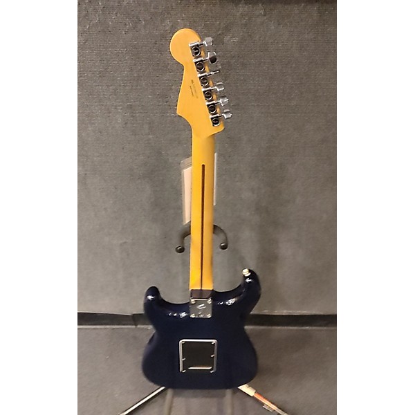 Used Fender Used Fender Player Stratocaster Trans Blue Solid Body Electric Guitar