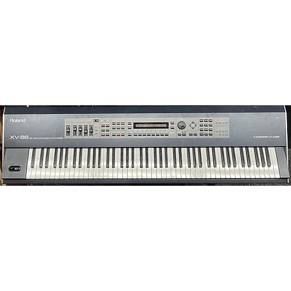 Used Roland XV 88 Synthesizer