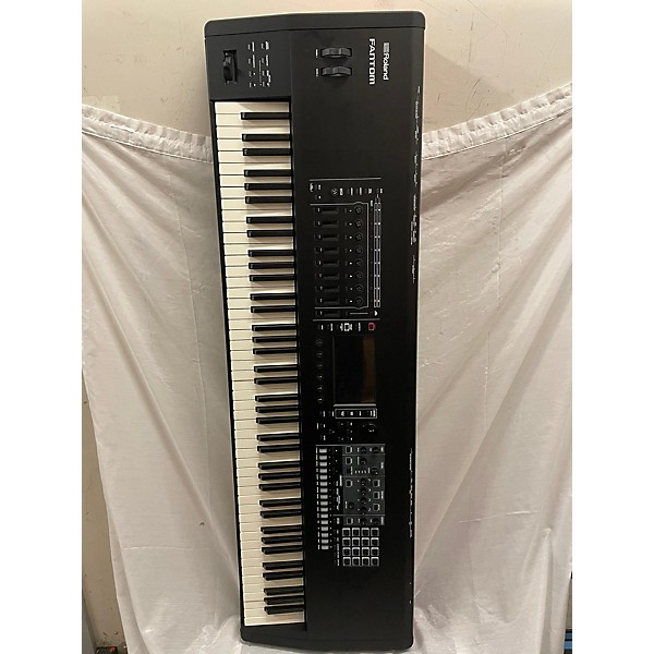 Used Roland Used Roland Fantom 8 Keyboard Workstation