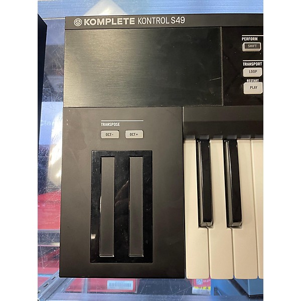 Used Native Instruments Used Native Instruments Komplete Kontrol S49 MIDI Controller