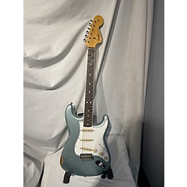 Used Fender Used Fender Custom Shop '67 Stratocaster Fire Mist Silver Solid Body Electric Guitar