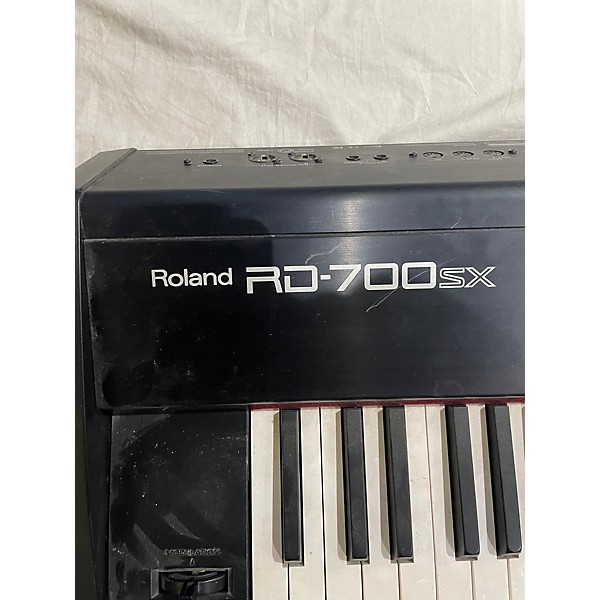 Used Roland RD700SX Keyboard Workstation