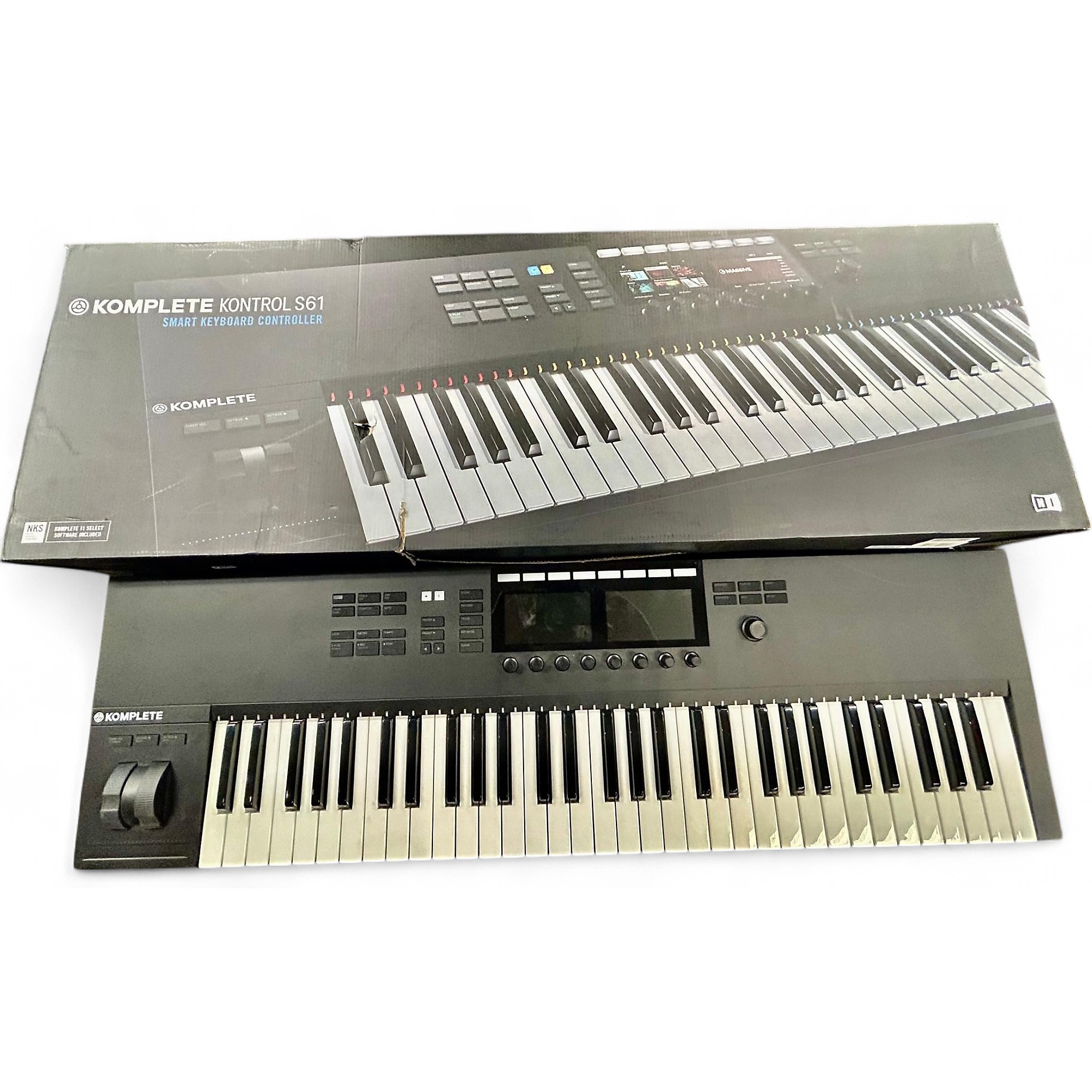 Used Native Instruments Komplete Kontrol S61 MK2 MIDI