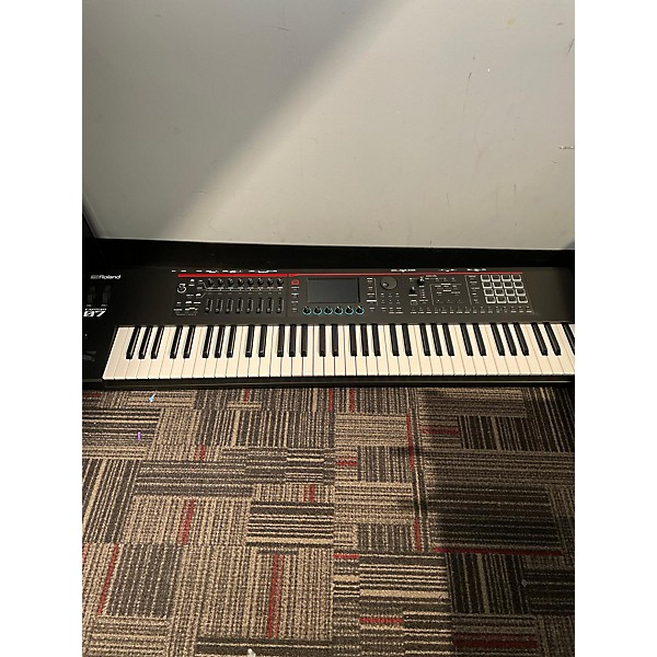 Used Used Roland Fantom 07 Keyboard Workstation