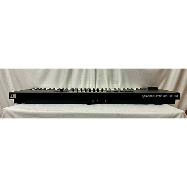 Used Used Komplete Kontrol S61 MIDI Controller