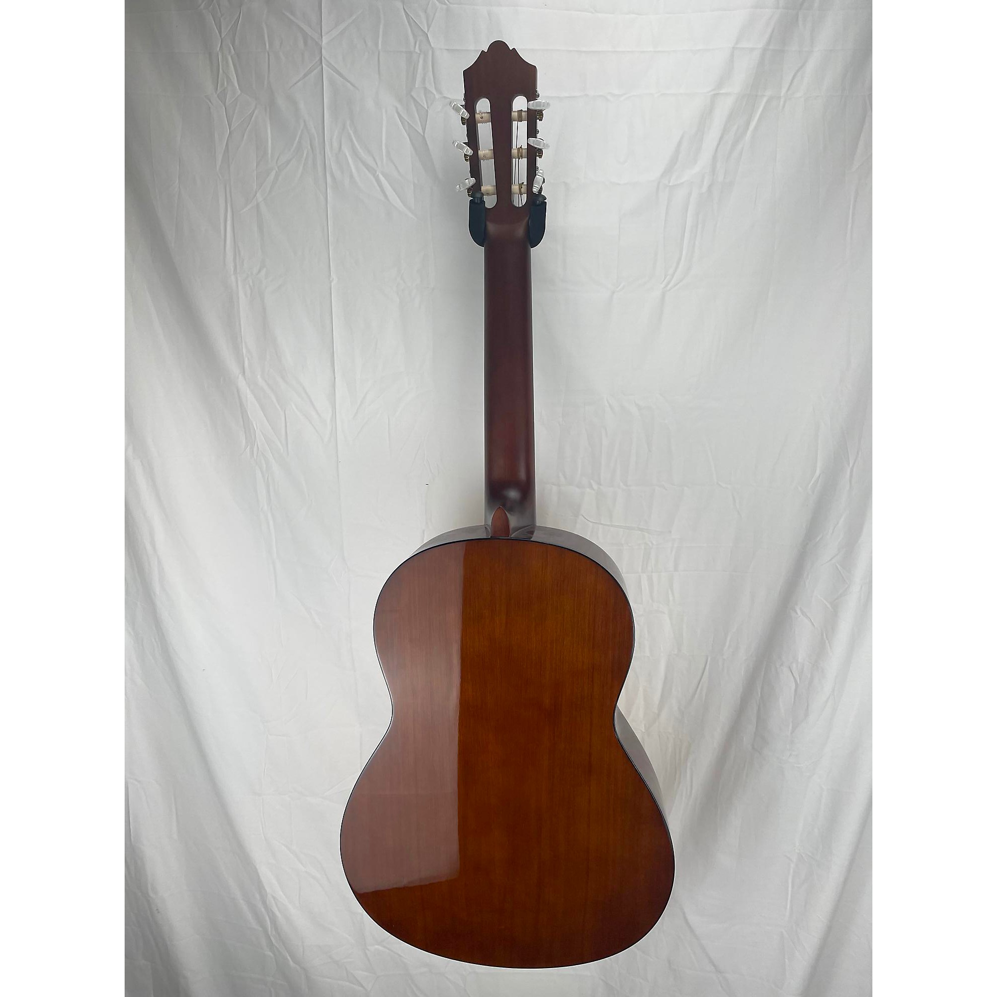 Used Yamaha CG102 Classical Acoustic Guitar Natural | Guitar Center