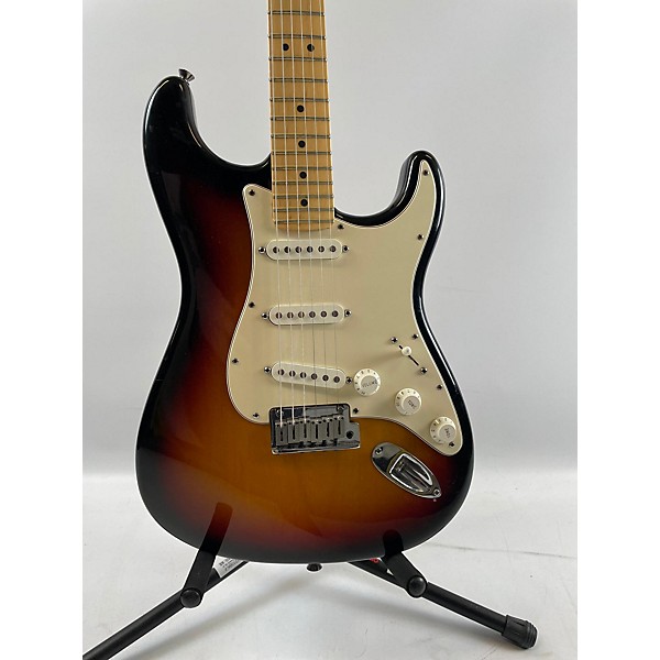 Used Fender Used Fender American Standard Stratocaster 2 Tone Sunburst Solid Body Electric Guitar