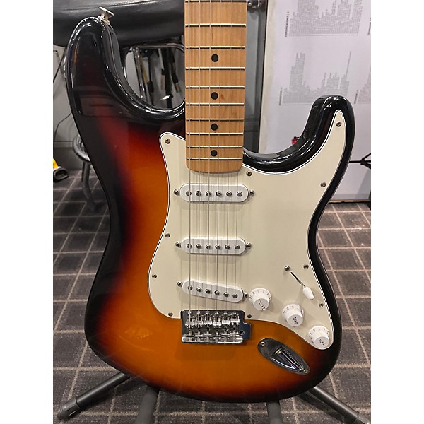 Used Fender Used Fender Standard Stratocaster Tobacco Sunburst Solid Body Electric Guitar