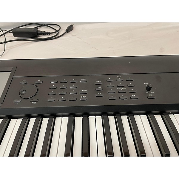 Used KORG Krome 73 Key Keyboard Workstation