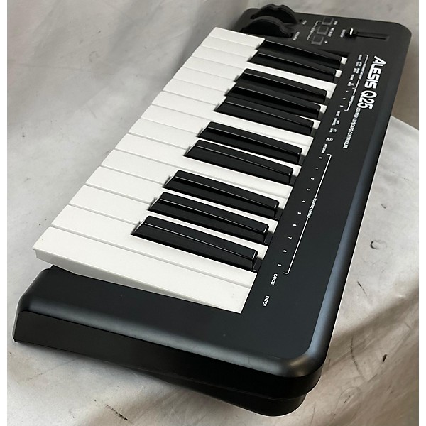Used Alesis Q25 25 Key MIDI Controller