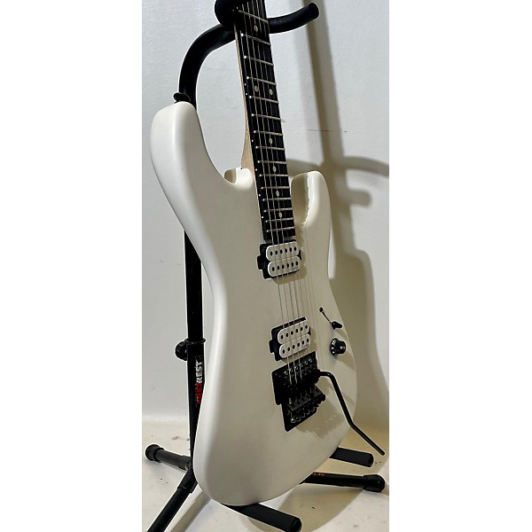 Used Charvel Used Charvel Jim Root Style 1 Pro Mod San Dimas HH Satin White Solid Body Electric Guitar