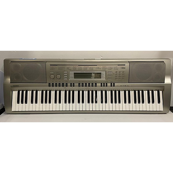 Used Casio WK200 76 Key Keyboard Workstation