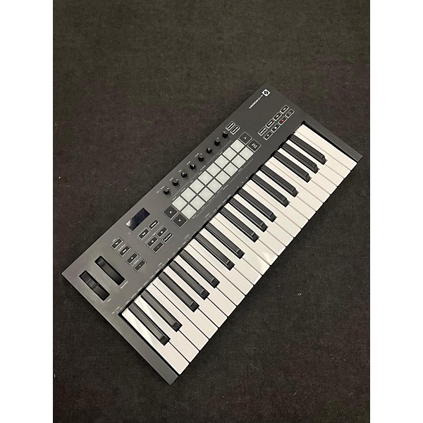 Used Novation LAUNCHKEY 37