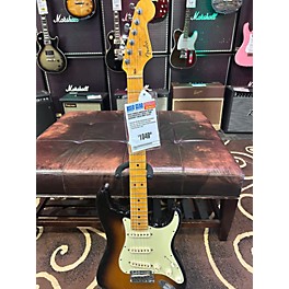 Used Fender Used Fender American Deluxe Stratocaster V Neck 2 Tone Sunburst Solid Body Electric Guitar