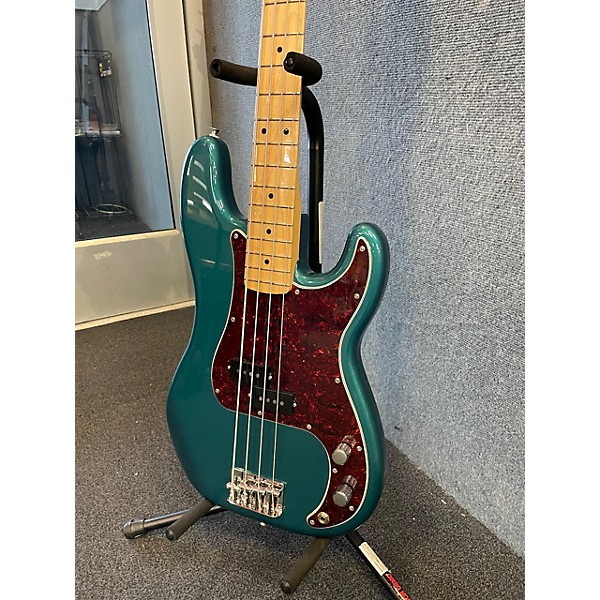 Used Fender Used Fender Player Precision Bass Ocean Turquoise Electric Bass Guitar