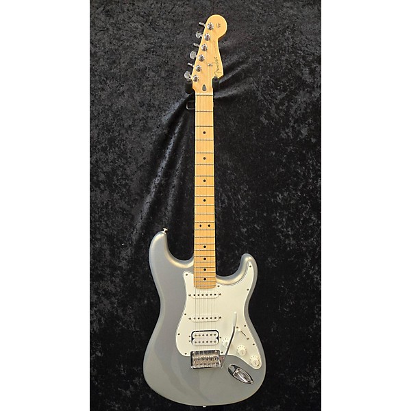 Used Fender Used Fender Limited Edition Standard Player HSS Inca Silver Solid Body Electric Guitar