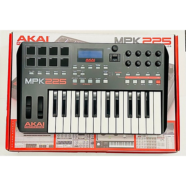 Used Akai Professional 2023 MPK225 25-Key MIDI Controller