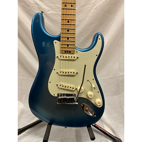 Used Fender 2016 American Elite Stratocaster Solid Body Electric Guitar