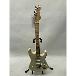 Used Fender Used Fender American Standard Stratocaster Olympic White Solid Body Electric Guitar