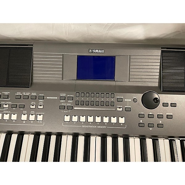 Used Yamaha PSR-s670