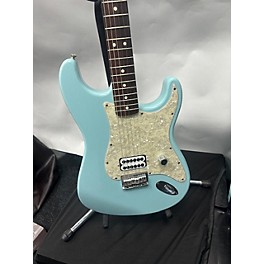 Used Fender Used 2002 Fender 2002 TOM DELONGE Daphne Blue Solid Body Electric Guitar