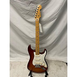 Used Fender Used Fender American Professional II Stratocaster Sienna Sunburst Solid Body Electric Guitar