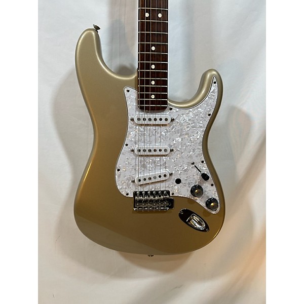 Used Fender Used Fender American Standard Stratocaster Gold Solid Body Electric Guitar