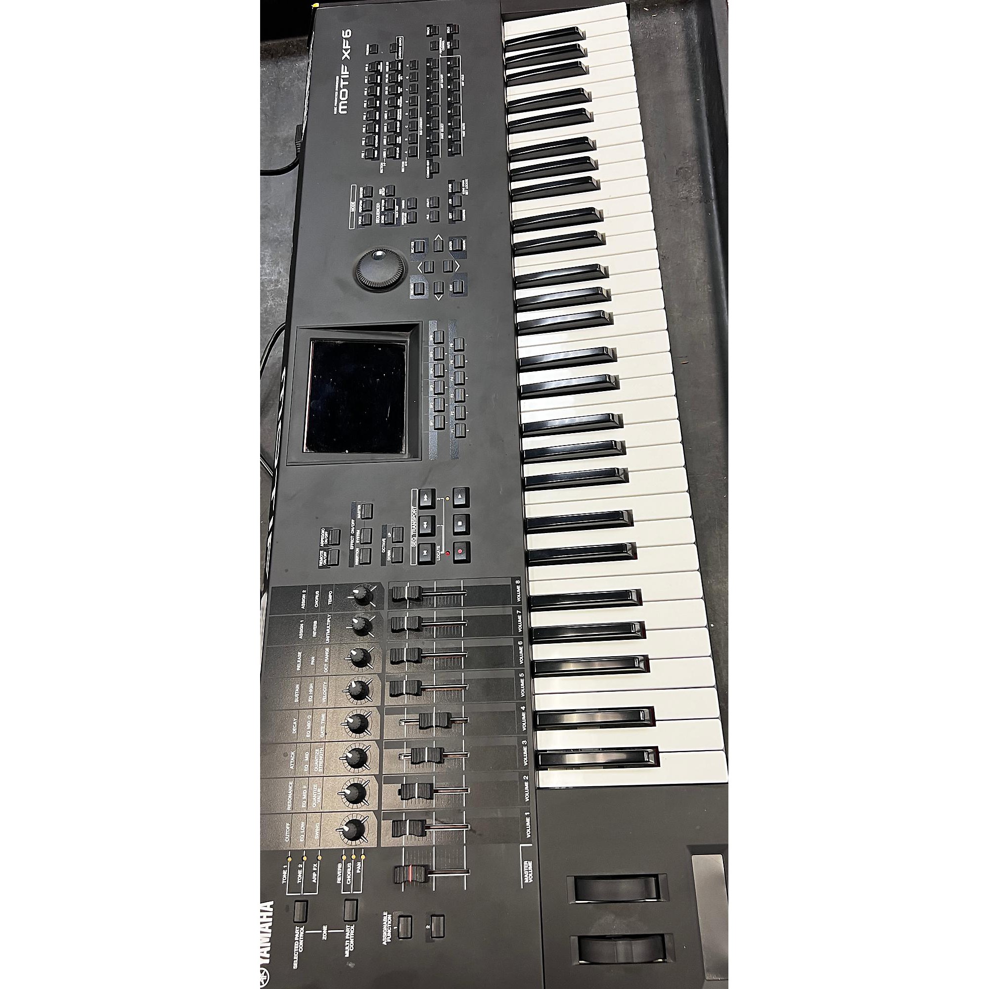 Used Yamaha Motif XF6 61 Key Keyboard Workstation | Guitar Center