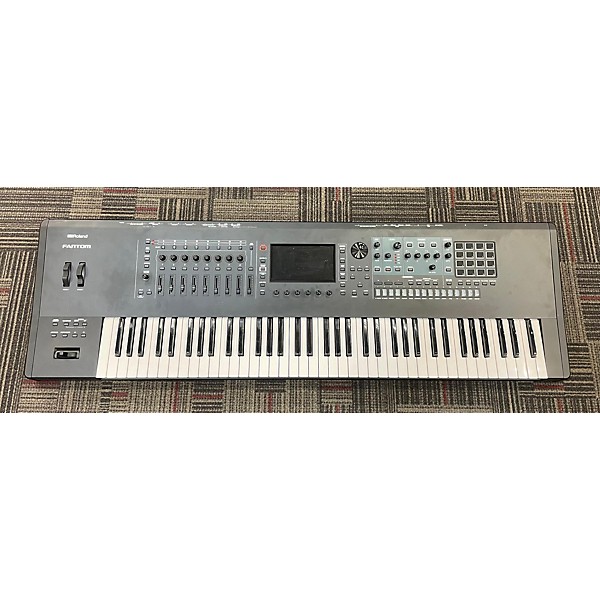 Used Roland Fantom 7 Keyboard Workstation