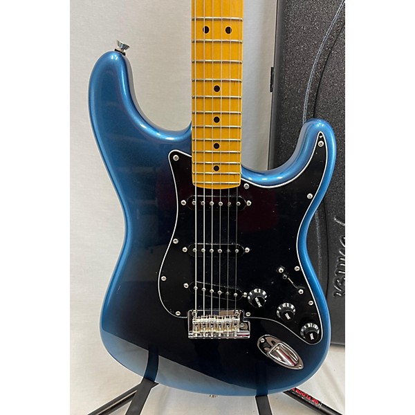 Used Fender Used Fender American Professional II Stratocaster Midnight Blue Solid Body Electric Guitar