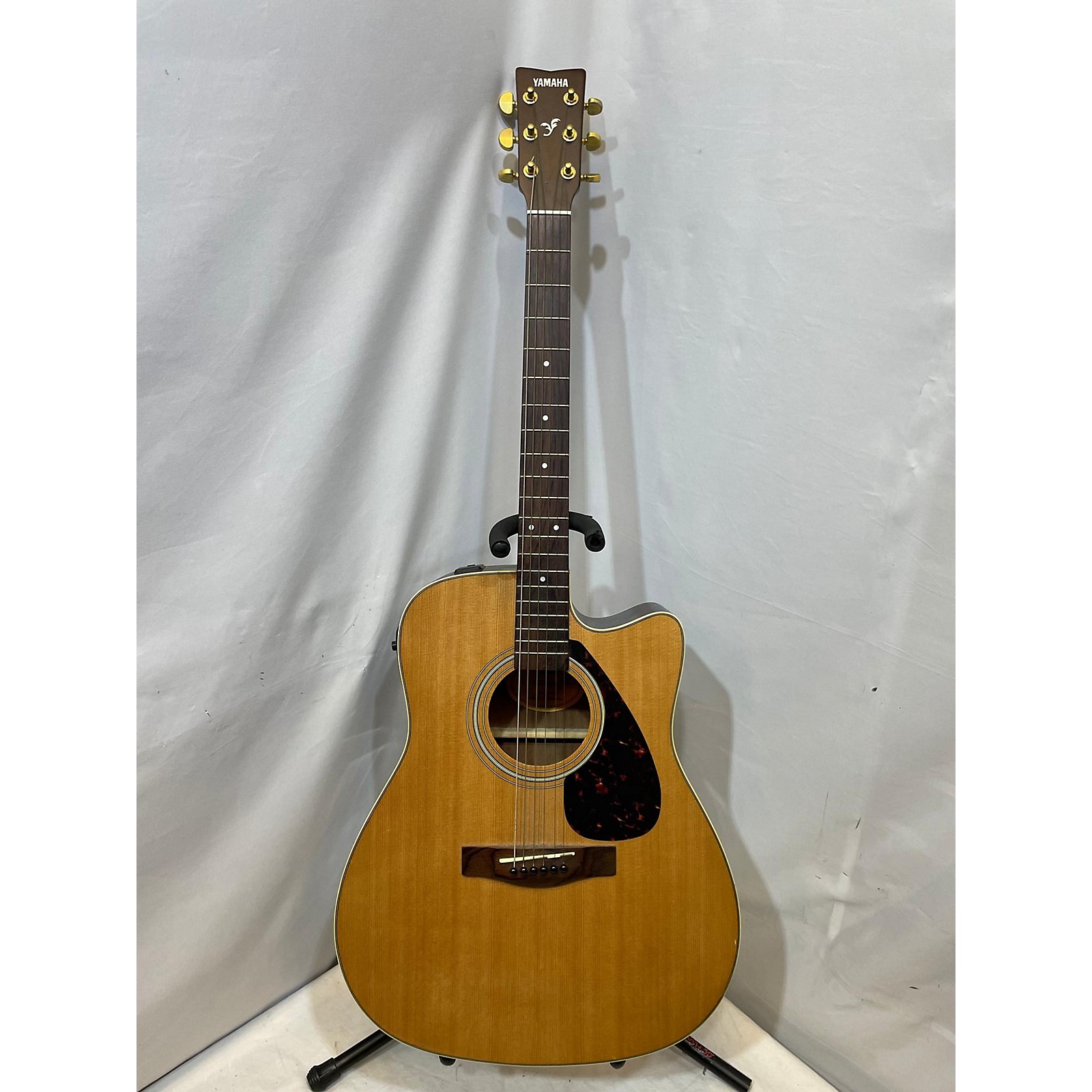 Used Yamaha FX335C Acoustic Electric Guitar Natural Guitar Center