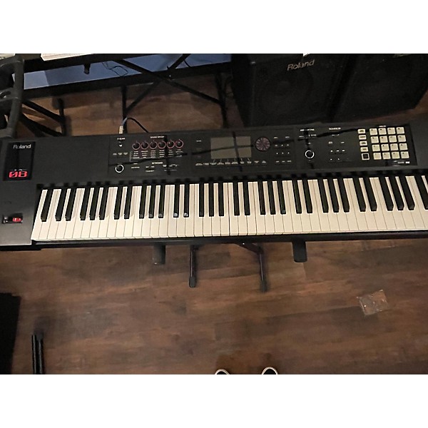 Used Roland Used Roland Fantom 08 Keyboard Workstation