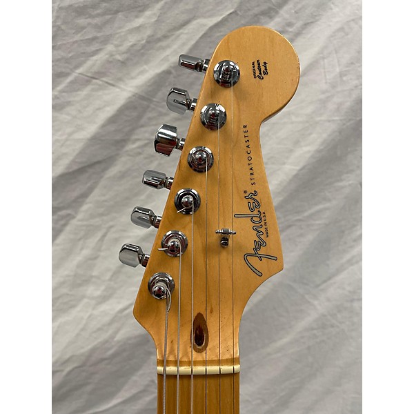 Used Fender Used 2010 Fender American Standard Stratocaster Metallic Aqua Marine Solid Body Electric Guitar