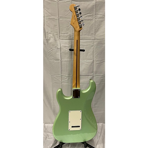 Used Fender Used Fender Player Stratocaster Green Solid Body Electric Guitar