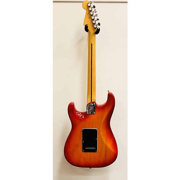 Used Fender Used 2022 Fender American Ultra Luxe Stratocaster RED ORANGE BURST Solid Body Electric Guitar