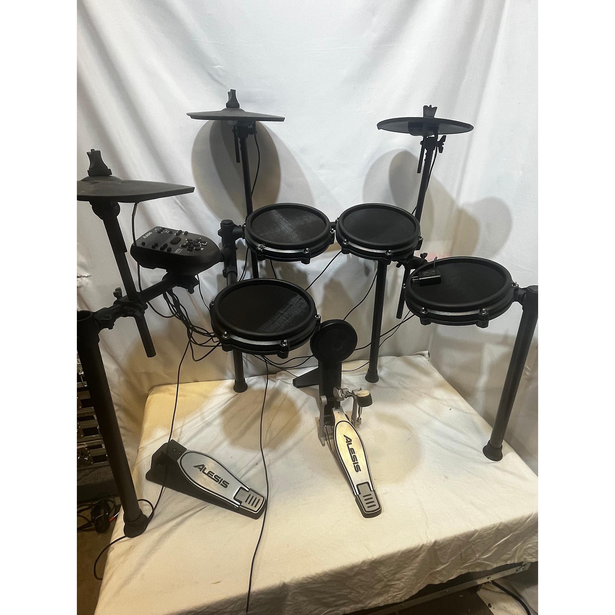 Used Alesis Nitro Mesh Electric Drum Set | Guitar Center