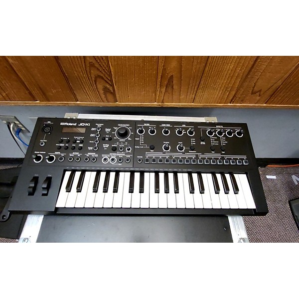 Used Roland JDXI Synthesizer