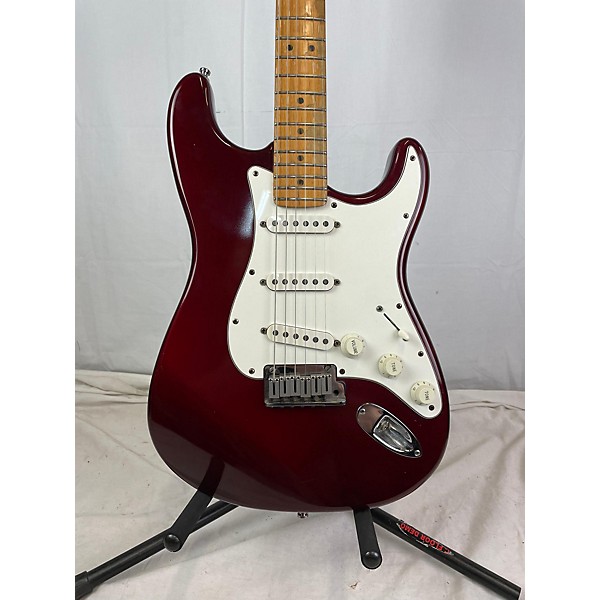 Used Fender Used Fender American Standard Stratocaster Candy Apple Red Solid Body Electric Guitar