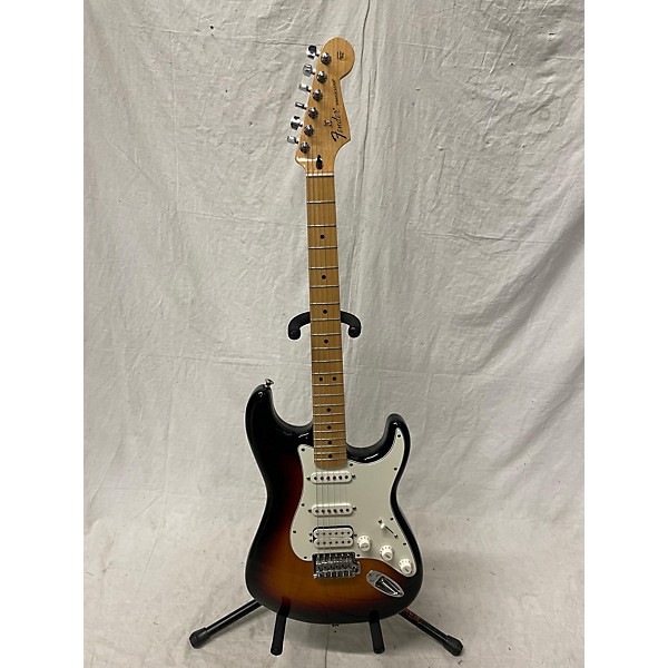 Used Fender Used Fender Player Stratocaster HSS Sunburst Solid Body Electric Guitar