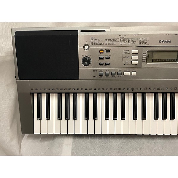 Used Yamaha PSRE353 61 Key Portable Keyboard