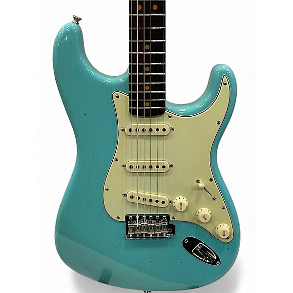 Used 2022 Fender limited Edition '64 stratocaster Journeyman Relic Daphne Blue Solid Body Electric Guitar