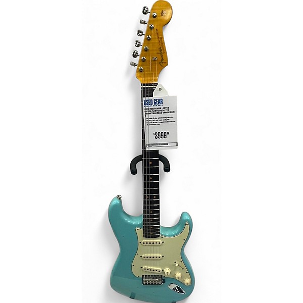 Used 2022 Fender limited Edition '64 stratocaster Journeyman Relic Daphne Blue Solid Body Electric Guitar