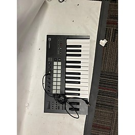 Used Novation Used Novation Launchkey 25 Key MIDI Controller