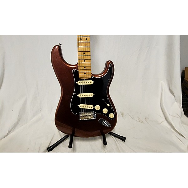 Used Fender Used Fender Player Plus Stratocaster Burgundy Solid Body Electric Guitar