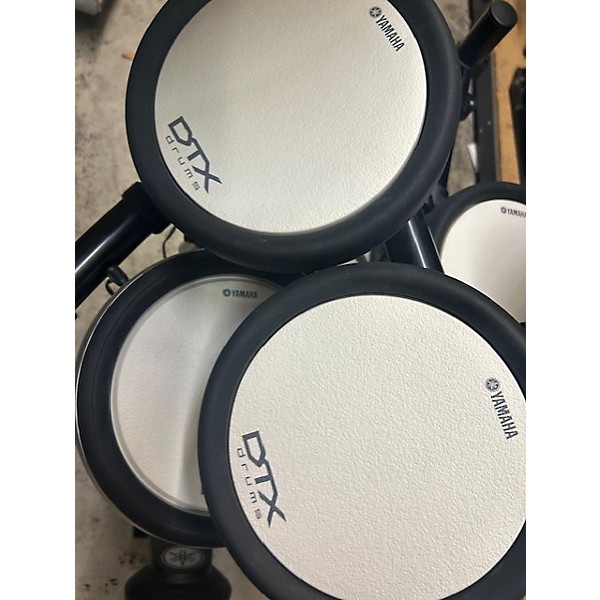 Used Yamaha DTX562 Electric Drum Set