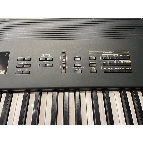 Used KORG N1 Synthesizer