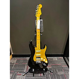 Used Fender Used Fender American Ultra Stratocaster HSS Texas Tea Solid Body Electric Guitar